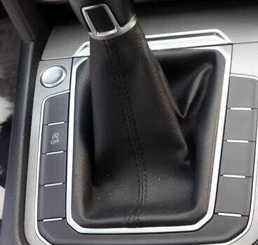 Білий Фольксваген Пассат, об'ємом двигуна 1.6 л та пробігом 298 тис. км за 13450 $, фото 18 на Automoto.ua