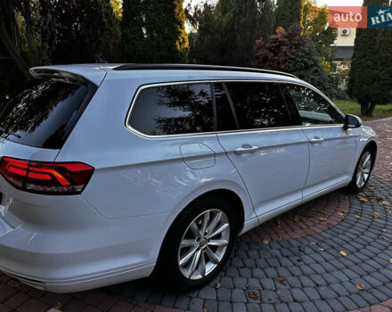 Білий Фольксваген Пассат, об'ємом двигуна 2 л та пробігом 336 тис. км за 14800 $, фото 26 на Automoto.ua