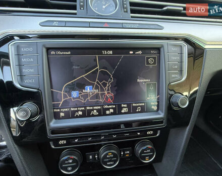 Белый Фольксваген Пассат, объемом двигателя 1.97 л и пробегом 195 тыс. км за 16999 $, фото 63 на Automoto.ua