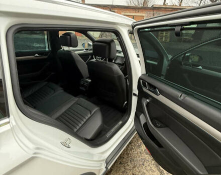 Белый Фольксваген Пассат, объемом двигателя 2 л и пробегом 169 тыс. км за 23999 $, фото 56 на Automoto.ua