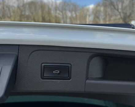 Белый Фольксваген Пассат, объемом двигателя 1.97 л и пробегом 256 тыс. км за 18000 $, фото 30 на Automoto.ua