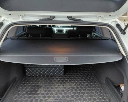 Белый Фольксваген Пассат, объемом двигателя 1.97 л и пробегом 274 тыс. км за 13200 $, фото 4 на Automoto.ua