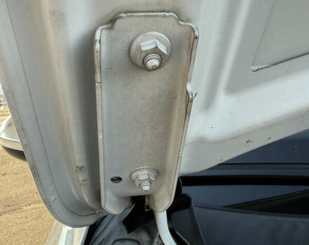 Белый Фольксваген Пассат, объемом двигателя 1.97 л и пробегом 195 тыс. км за 16999 $, фото 11 на Automoto.ua