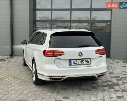 Белый Фольксваген Пассат, объемом двигателя 1.97 л и пробегом 290 тыс. км за 16666 $, фото 11 на Automoto.ua