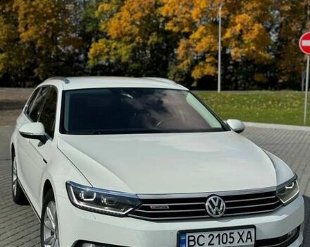 Білий Фольксваген Пассат, об'ємом двигуна 1.97 л та пробігом 230 тис. км за 17500 $, фото 1 на Automoto.ua