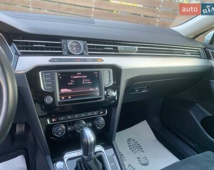 Білий Фольксваген Пассат, об'ємом двигуна 1.97 л та пробігом 230 тис. км за 17500 $, фото 23 на Automoto.ua