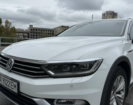 Белый Фольксваген Пассат, объемом двигателя 1.97 л и пробегом 219 тыс. км за 20000 $, фото 3 на Automoto.ua