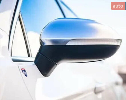 Фольксваген Пассат 2017 в Днепре (Днепропетровске) на Automoto.ua Белый Фольксваген Пассат, объемом двигателя 1.97 л и пробегом 250 тыс. км за 19300 $, фото 15 на Automoto.ua