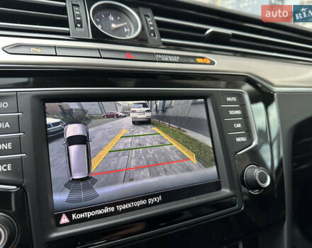 Белый Фольксваген Пассат, объемом двигателя 2 л и пробегом 260 тыс. км за 18250 $, фото 33 на Automoto.ua