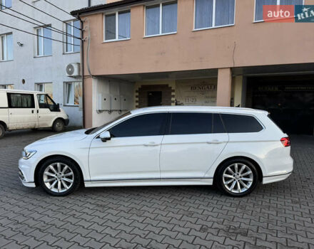 Белый Фольксваген Пассат, объемом двигателя 1.97 л и пробегом 289 тыс. км за 16800 $, фото 28 на Automoto.ua