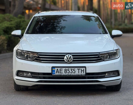 Белый Фольксваген Пассат, объемом двигателя 1.6 л и пробегом 200 тыс. км за 12900 $, фото 14 на Automoto.ua