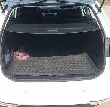 Білий Фольксваген Пассат, об'ємом двигуна 1.6 л та пробігом 192 тис. км за 18200 $, фото 5 на Automoto.ua