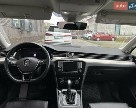 Белый Фольксваген Пассат, объемом двигателя 2 л и пробегом 260 тыс. км за 18250 $, фото 15 на Automoto.ua