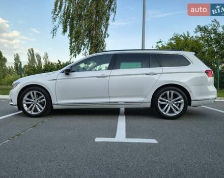 Білий Фольксваген Пассат, об'ємом двигуна 1.97 л та пробігом 290 тис. км за 19500 $, фото 20 на Automoto.ua