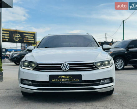 Белый Фольксваген Пассат, объемом двигателя 1.97 л и пробегом 197 тыс. км за 14800 $, фото 6 на Automoto.ua