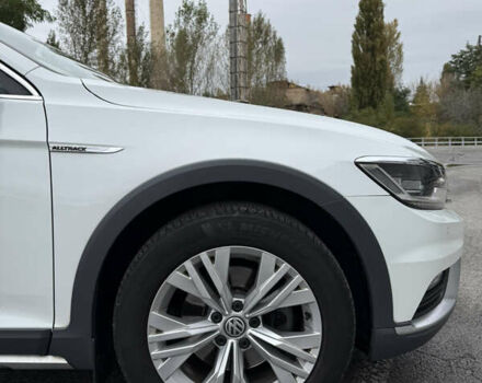 Белый Фольксваген Пассат, объемом двигателя 1.97 л и пробегом 219 тыс. км за 20000 $, фото 6 на Automoto.ua