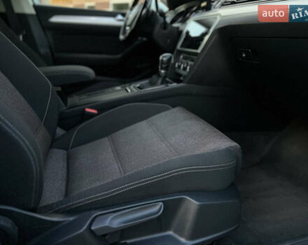 Белый Фольксваген Пассат, объемом двигателя 1.97 л и пробегом 290 тыс. км за 16499 $, фото 14 на Automoto.ua