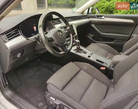 Белый Фольксваген Пассат, объемом двигателя 1.97 л и пробегом 236 тыс. км за 17300 $, фото 13 на Automoto.ua