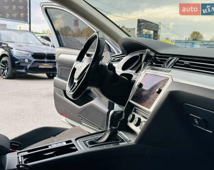 Белый Фольксваген Пассат, объемом двигателя 1.97 л и пробегом 197 тыс. км за 14800 $, фото 23 на Automoto.ua