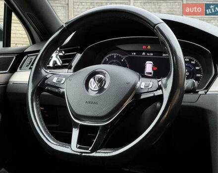 Белый Фольксваген Пассат, объемом двигателя 1.6 л и пробегом 262 тыс. км за 16000 $, фото 21 на Automoto.ua