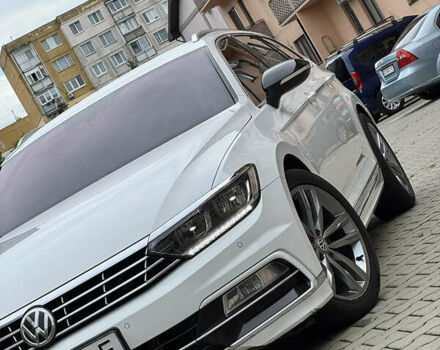 Белый Фольксваген Пассат, объемом двигателя 1.6 л и пробегом 262 тыс. км за 16000 $, фото 1 на Automoto.ua