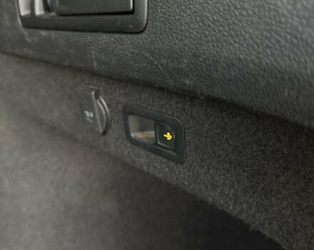 Белый Фольксваген Пассат, объемом двигателя 1.97 л и пробегом 290 тыс. км за 15799 $, фото 38 на Automoto.ua