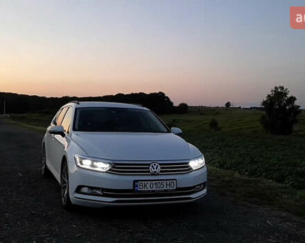 Белый Фольксваген Пассат, объемом двигателя 1.97 л и пробегом 280 тыс. км за 17000 $, фото 2 на Automoto.ua