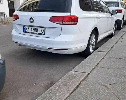 Білий Фольксваген Пассат, об'ємом двигуна 1.6 л та пробігом 237 тис. км за 15600 $, фото 4 на Automoto.ua