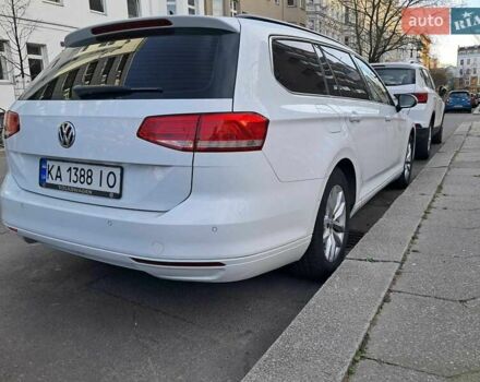 Білий Фольксваген Пассат, об'ємом двигуна 1.6 л та пробігом 237 тис. км за 15600 $, фото 3 на Automoto.ua