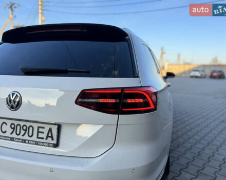 Белый Фольксваген Пассат, объемом двигателя 1.97 л и пробегом 289 тыс. км за 16800 $, фото 17 на Automoto.ua