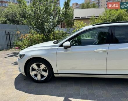 Білий Фольксваген Пассат, об'ємом двигуна 1.97 л та пробігом 198 тис. км за 17800 $, фото 15 на Automoto.ua
