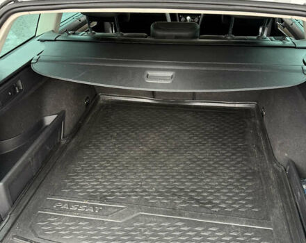 Белый Фольксваген Пассат, объемом двигателя 1.97 л и пробегом 267 тыс. км за 19500 $, фото 10 на Automoto.ua