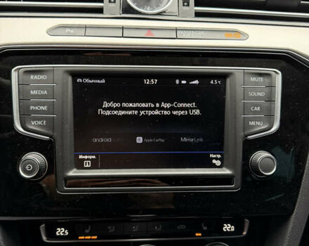 Белый Фольксваген Пассат, объемом двигателя 1.97 л и пробегом 219 тыс. км за 20000 $, фото 31 на Automoto.ua