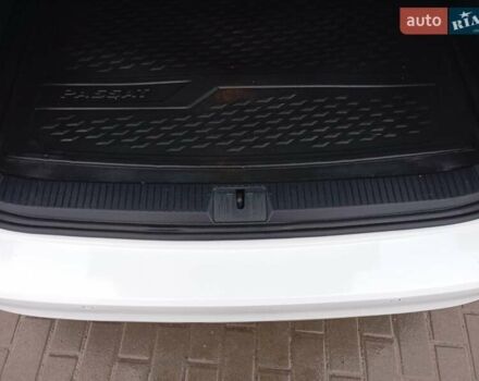 Білий Фольксваген Пассат, об'ємом двигуна 1.97 л та пробігом 195 тис. км за 18500 $, фото 6 на Automoto.ua