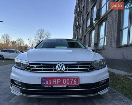 Белый Фольксваген Пассат, объемом двигателя 2 л и пробегом 260 тыс. км за 18250 $, фото 4 на Automoto.ua