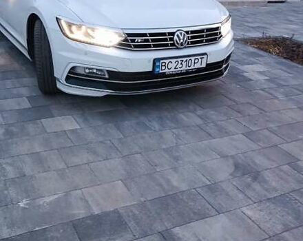Фольксваген Пассат 2017 в Золочев на Automoto.ua Белый Фольксваген Пассат, объемом двигателя 2 л и пробегом 195 тыс. км за 18200 $, фото 1 на Automoto.ua