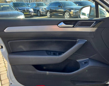 Білий Фольксваген Пассат, об'ємом двигуна 2 л та пробігом 198 тис. км за 20700 $, фото 6 на Automoto.ua