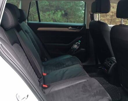 Білий Фольксваген Пассат, об'ємом двигуна 1.97 л та пробігом 195 тис. км за 18500 $, фото 16 на Automoto.ua