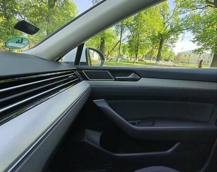 Белый Фольксваген Пассат, объемом двигателя 1.6 л и пробегом 218 тыс. км за 14950 $, фото 20 на Automoto.ua