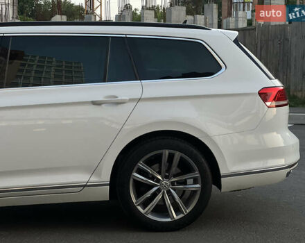 Белый Фольксваген Пассат, объемом двигателя 1.97 л и пробегом 290 тыс. км за 16499 $, фото 7 на Automoto.ua