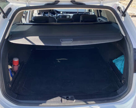 Белый Фольксваген Пассат, объемом двигателя 1.97 л и пробегом 253 тыс. км за 18000 $, фото 12 на Automoto.ua