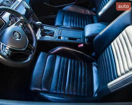 Фольксваген Пассат 2017 в Днепре (Днепропетровске) на Automoto.ua Белый Фольксваген Пассат, объемом двигателя 1.97 л и пробегом 250 тыс. км за 19300 $, фото 14 на Automoto.ua