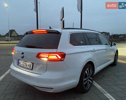 Білий Фольксваген Пассат, об'ємом двигуна 1.97 л та пробігом 243 тис. км за 17500 $, фото 30 на Automoto.ua