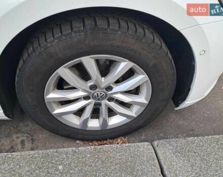 Білий Фольксваген Пассат, об'ємом двигуна 1.6 л та пробігом 237 тис. км за 15600 $, фото 11 на Automoto.ua