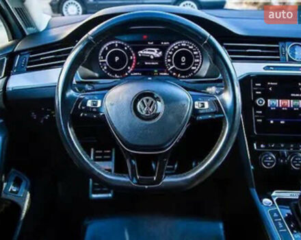 Фольксваген Пассат 2017 в Днепре (Днепропетровске) на Automoto.ua Белый Фольксваген Пассат, объемом двигателя 1.97 л и пробегом 250 тыс. км за 19300 $, фото 20 на Automoto.ua