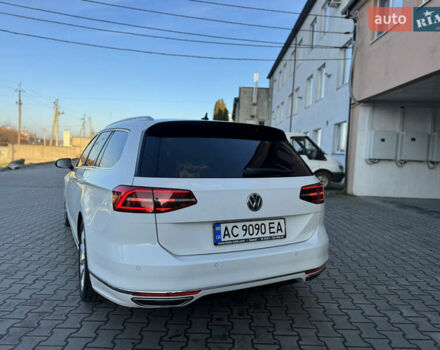 Белый Фольксваген Пассат, объемом двигателя 1.97 л и пробегом 289 тыс. км за 16800 $, фото 22 на Automoto.ua