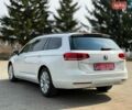 Белый Фольксваген Пассат, объемом двигателя 2 л и пробегом 264 тыс. км за 13999 $, фото 6 на Automoto.ua