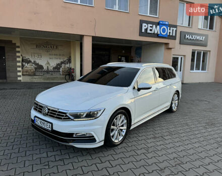 Белый Фольксваген Пассат, объемом двигателя 1.97 л и пробегом 289 тыс. км за 16800 $, фото 1 на Automoto.ua