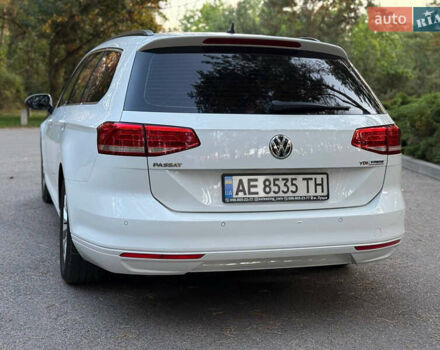 Белый Фольксваген Пассат, объемом двигателя 1.6 л и пробегом 200 тыс. км за 12900 $, фото 3 на Automoto.ua