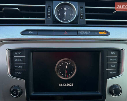 Белый Фольксваген Пассат, объемом двигателя 1.98 л и пробегом 272 тыс. км за 16200 $, фото 13 на Automoto.ua